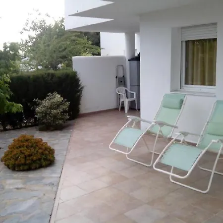 Apartamento Mit Privatem Garten Am By Interhome Rosas